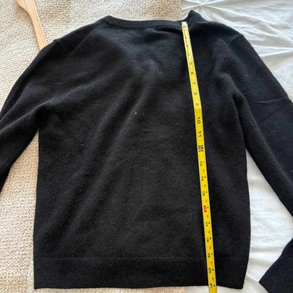 C by Bloomingdale’s cashmere cardigan XS NWOT - Picture 5 of 6